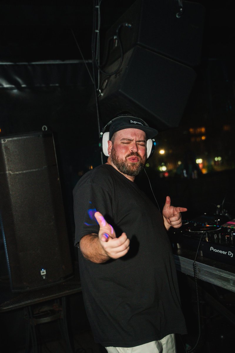 DropCatchMusic's tweet image. Back at @majesticdetroit on 11/1 with my homies @GovanJones &amp;amp; Mona Black supporting @ESSELUKOFFICIAL!

🎟️: linktr.ee/dropcatchmusic