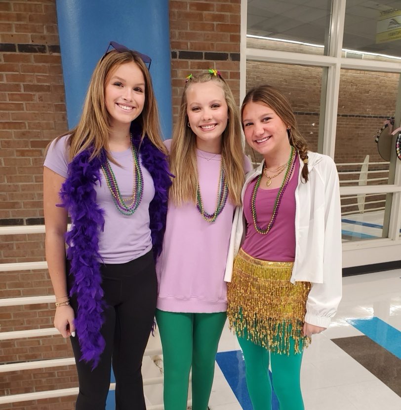 Another fun day!💜💛💚 
#MardiGras #tpsd #SpiritWeek #HOCO2025