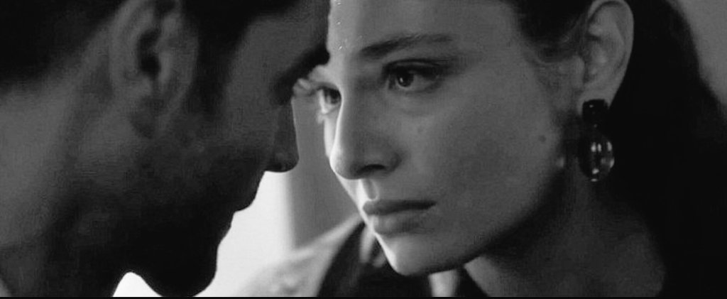 gözlerinden gözlerine 🖤 
#TimHan ° #Veliaht