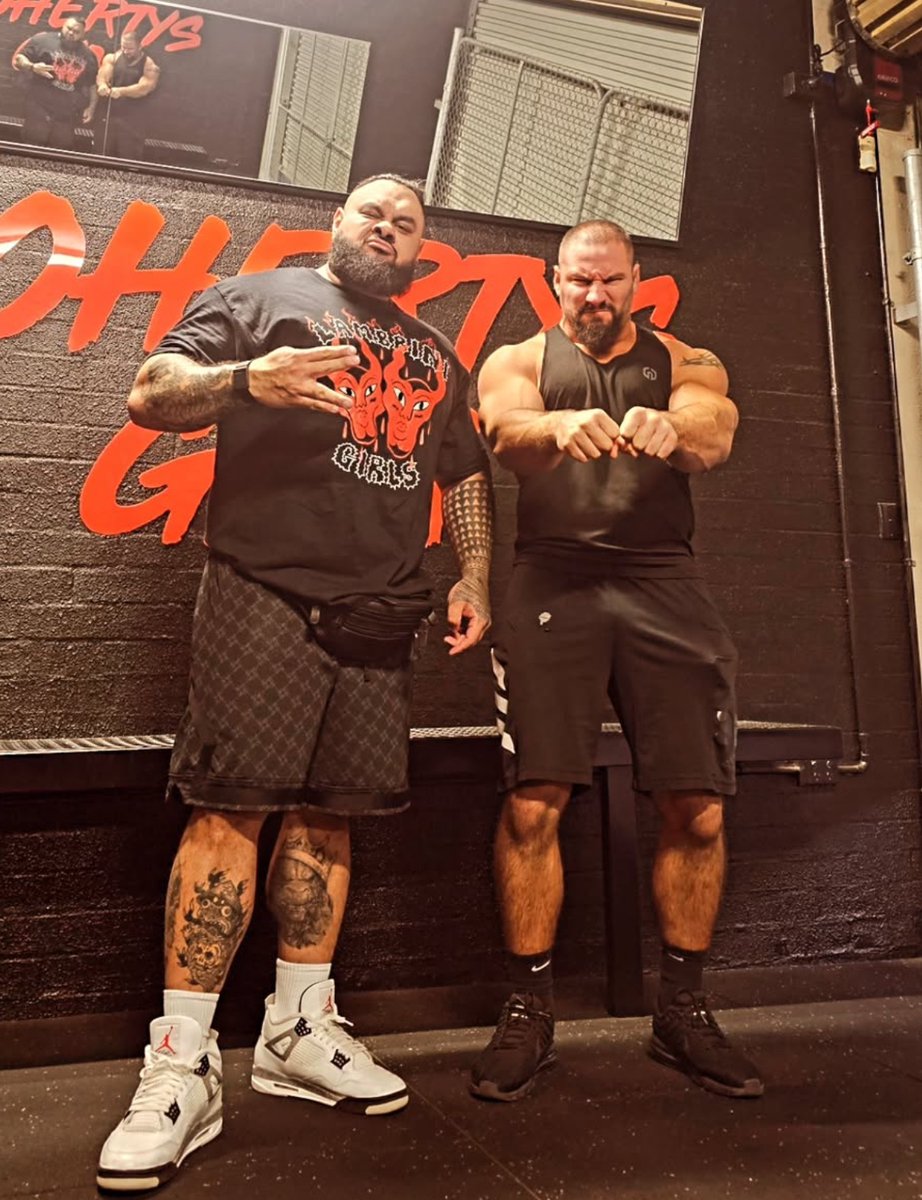 WrestlingWCC's tweet image. Bronson Reed and Bron Breakker 📸