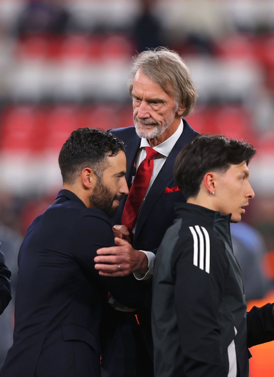ManUnitedZone_'s tweet image. 🚨 Sir Jim Ratcliffe on what would happen if the Glazers told him to sack Ruben Amorim: &quot;It&apos;s not going to happen. He has not had the best of seasons. Ruben needs to demonstrate he is a great coach over three years. That&apos;s where I would be.&quot;

[@ExaminerSport ,@thetimes]