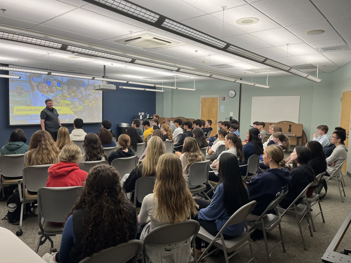 WHSAthletics1's tweet photo. Big thank you to Iain Martin and @PositiveCoachUS for running today’s workshop - Honoring the Game - Social Media Use with our Sport Captains! https://t.co/E1gm4Go2gh