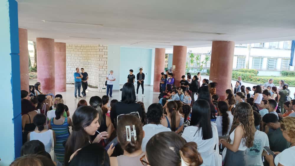 Facultad de Ciencias Sociales UCLV tweet media