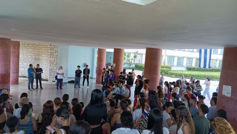 Facultad de Ciencias Sociales UCLV tweet media