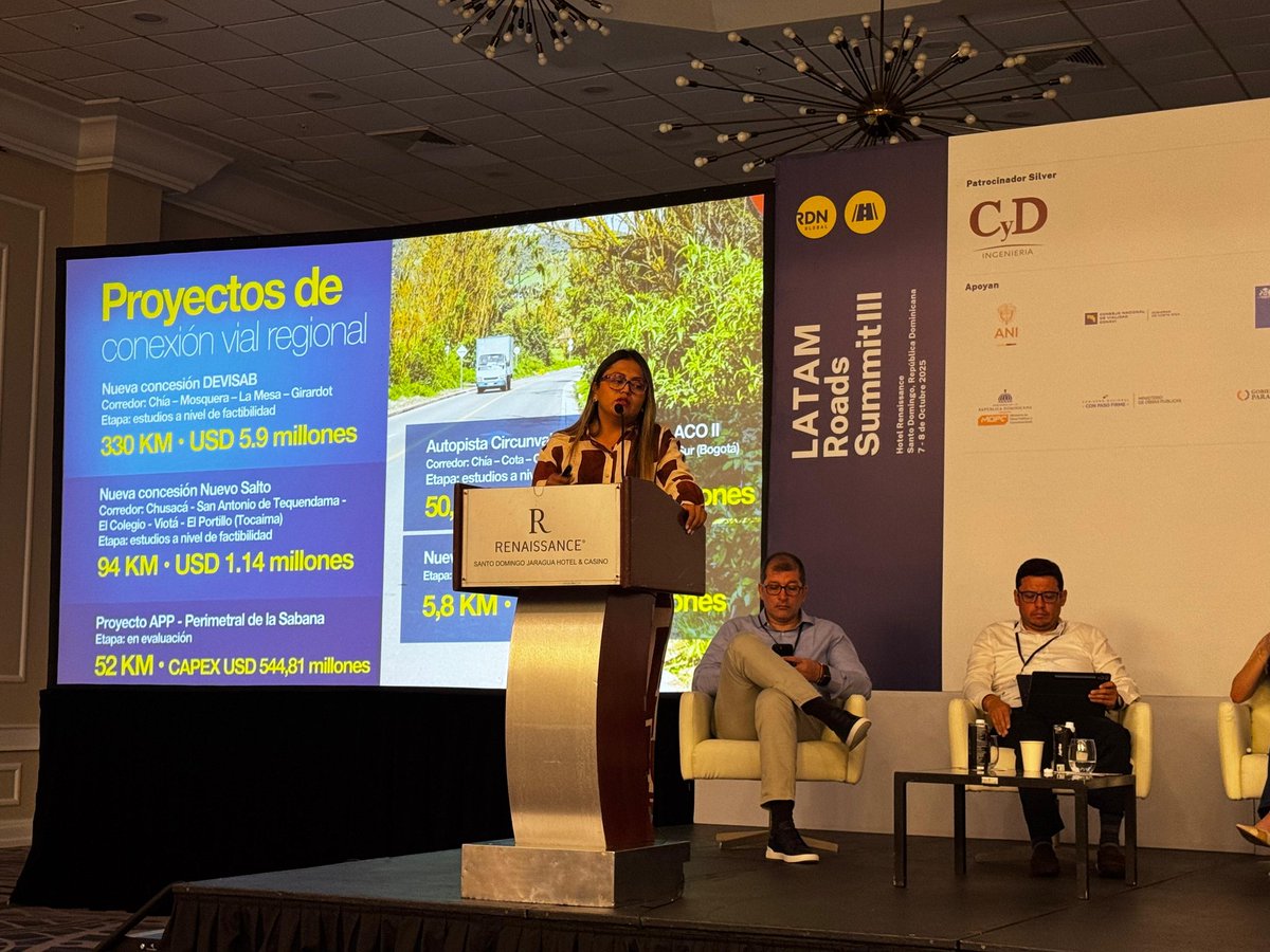 ICCUGOB's tweet photo. Como el desarrollo de obras en más de 424 km en los corredores de Chía - Mosquera - La Mesa - Girardot y Chusacá - San Antonio de Tequendama- El Colegio - Viotá - El Portillo, el puente Tibanica (Soacha - Bogota) y el Megaparque Gualivá de 37.5 Ha en el municipio de #Nimaima. https://t.co/hzjM73uO7V