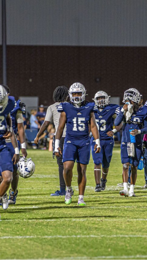 Here is my Mid Season Highlights! 
Still have a lot more in me, let’s keep working!

I get over looked a lot!!

Coaches you’re going to love watching this! 

hudl.com/v/2StPCF