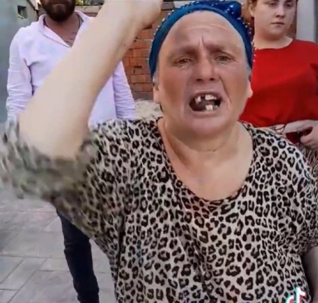 Nasil olsa begeniler gozukmuyor diye begendigimiz seylerin pisliklik