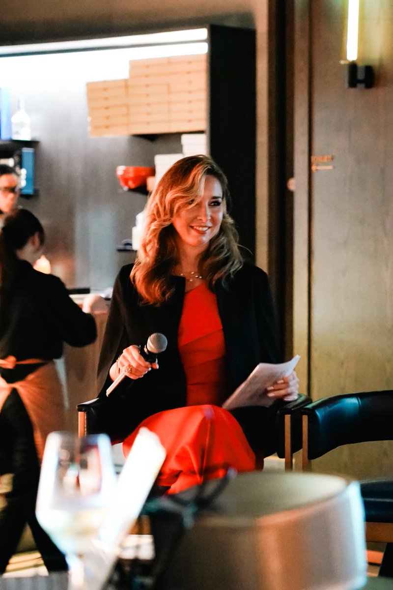 Conflux_Network's tweet image. What an incredible and busy week in Singapore 🇸🇬

Our Conflux team had an amazing time at , joining friends, partners, and builders from around the world. We took part in great panels, co-sponsored side events, and shared our thoughts on RWA, AI, and the future of Web3.