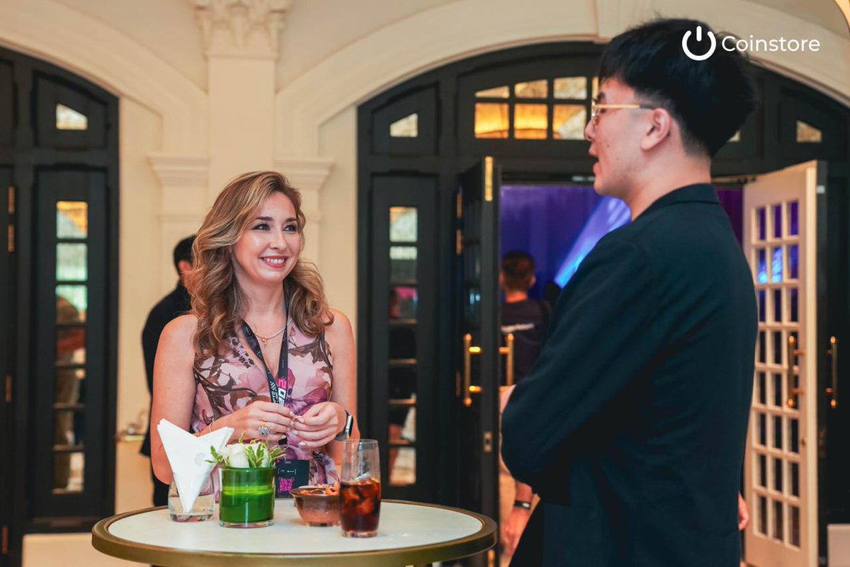 Conflux_Network's tweet image. What an incredible and busy week in Singapore 🇸🇬

Our Conflux team had an amazing time at , joining friends, partners, and builders from around the world. We took part in great panels, co-sponsored side events, and shared our thoughts on RWA, AI, and the future of Web3.