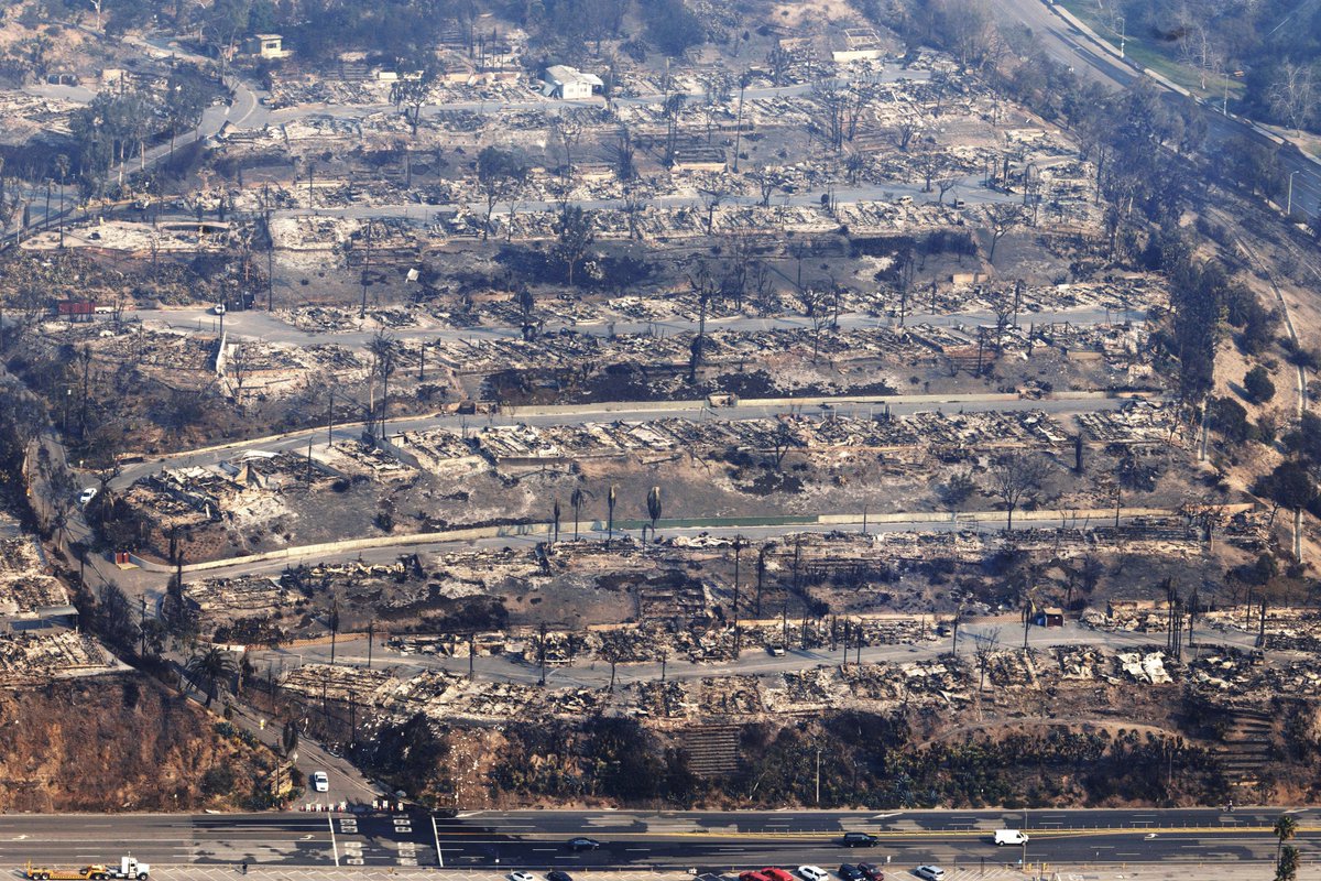 ParveenShahina0's tweet photo. BREAKING: Arsonist Jonathan Rinderknecht BUSTED for Los Angeles’ Palisades Fire! Burned 23K acres killed 12 wrecked 6K homes. ChatGPT logs show he PLANNED it Not climate change just evil! 

How’s LA supposed to heal? Jail enough?! 

#PalisadesFire #LAArson #viral https://t.co/DPJkOQdIPR
