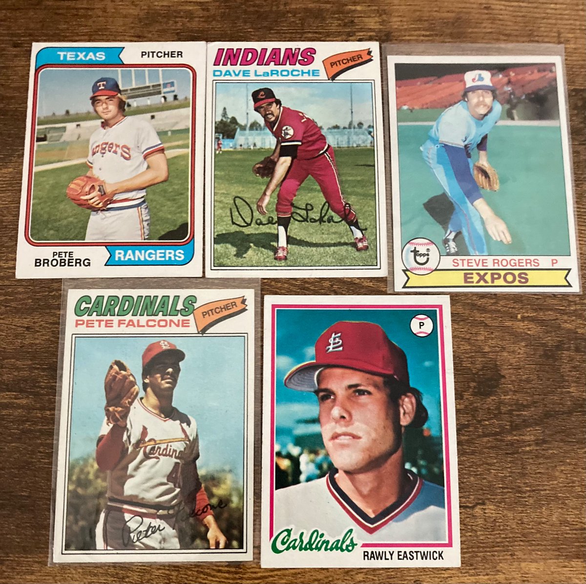 BloggerTubbs's tweet image. A quintet of thank yous to Capt Clutch @smith6668 for these Topps beauties! These cards were claimed on the @ngtcollectibles Sunday giveaway. An additional thank you to Nathan for running the giveaway thread each Sunday!
