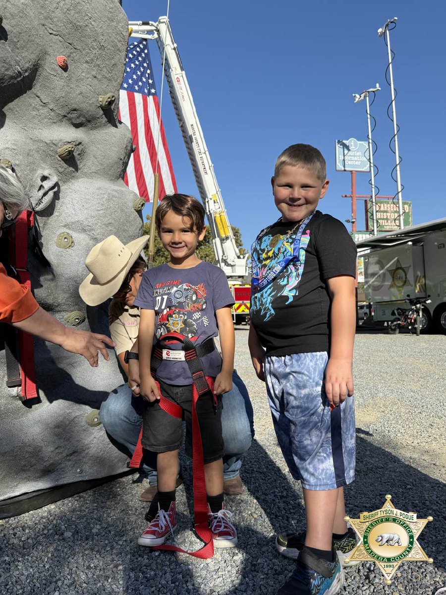 Thanks to everyone who joined us at National Night Out in #Coarsegold.  It was great to connect with families &amp; our community partners. 

We’d also like to give a shoutout to the kids who climbed our rock wall &amp; all those who bought gear that supports the <a href="/PinkPatchPrjct/">Pink Patch Project</a>!