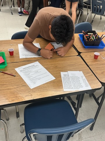 PiedmontMSNC's tweet photo. Exploring early civilizations in Ms. Paladino's 6th-grade class! 🌍 Students dive into maps, photos, and research for a hands-on learning journey. Surviving solo vs. in groups was a highlight! 💪📚 #PantherPride #EngagedInExcellence @AGHoulihan @UCPSNC https://t.co/p5vWFnvyyg