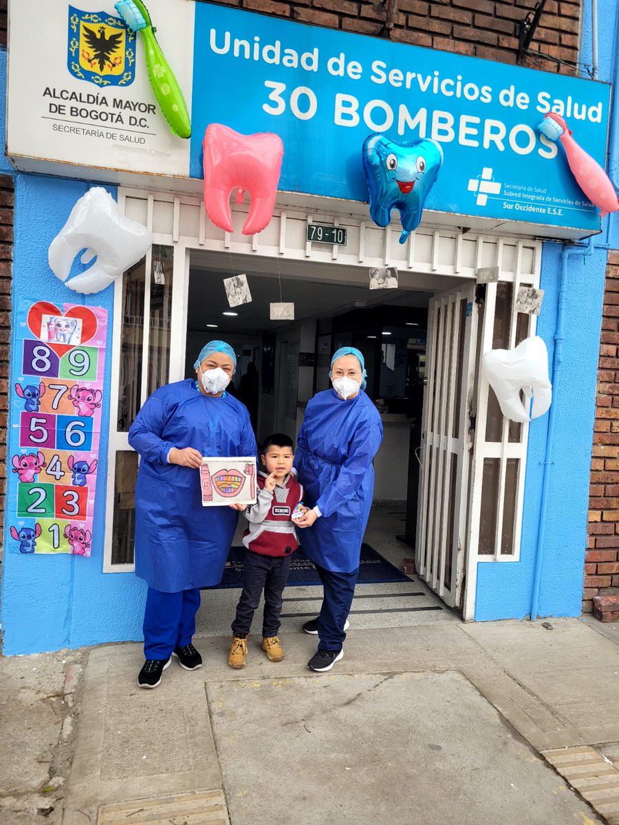 #SOmosMASBienestar 🦷💙 ¡Cuidar tu sonrisa es cuidar tu salud!

En el Centro de Salud Bomberos celebramos la Semana de la Salud Oral, un espacio lleno de aprendizaje y sonrisas 😁.