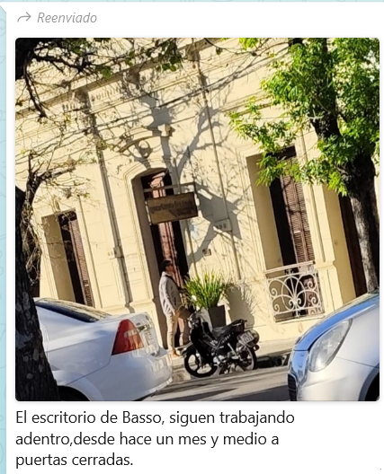 La impunidad es total
<a href="/FiscaliaUruguay/">Fiscalía Uruguay</a>  esta foto es de hoy 08/10...
¿Que se cocina en escritorio Basso? 
van 10 meses, no quedan ni las migas.

Desde el imperiale, y desde donde quiera que esté Rava, se cocina todo.