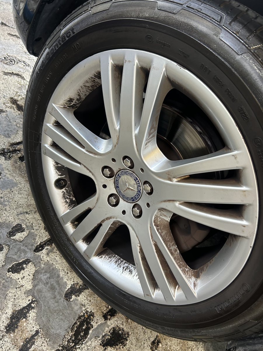 Every Express Interior at our #Margate &amp; #Parkland stores includes a touch up of the tire shine &amp; rims! For that extra ✨human✨ touch 😎