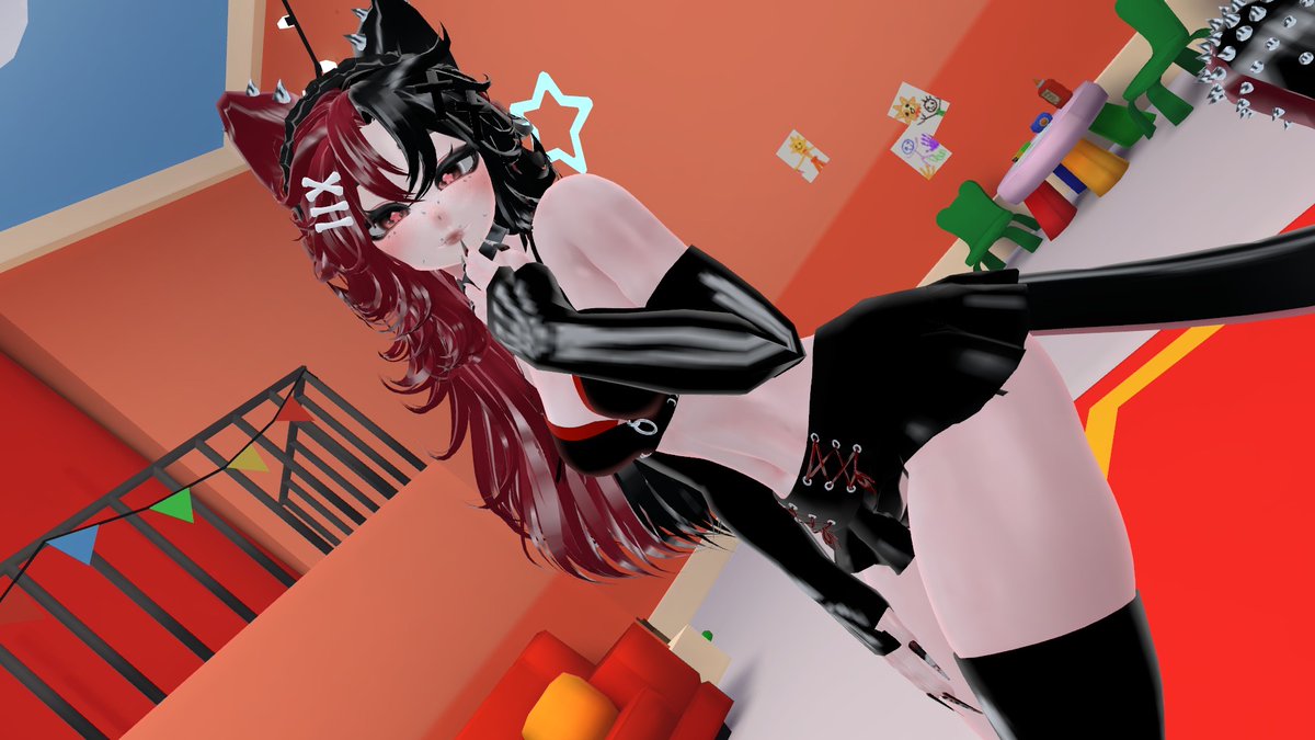 HeartstringVal's tweet photo. I new cutie I bought! ❤️ #VRChat https://t.co/kVYkLjvG84