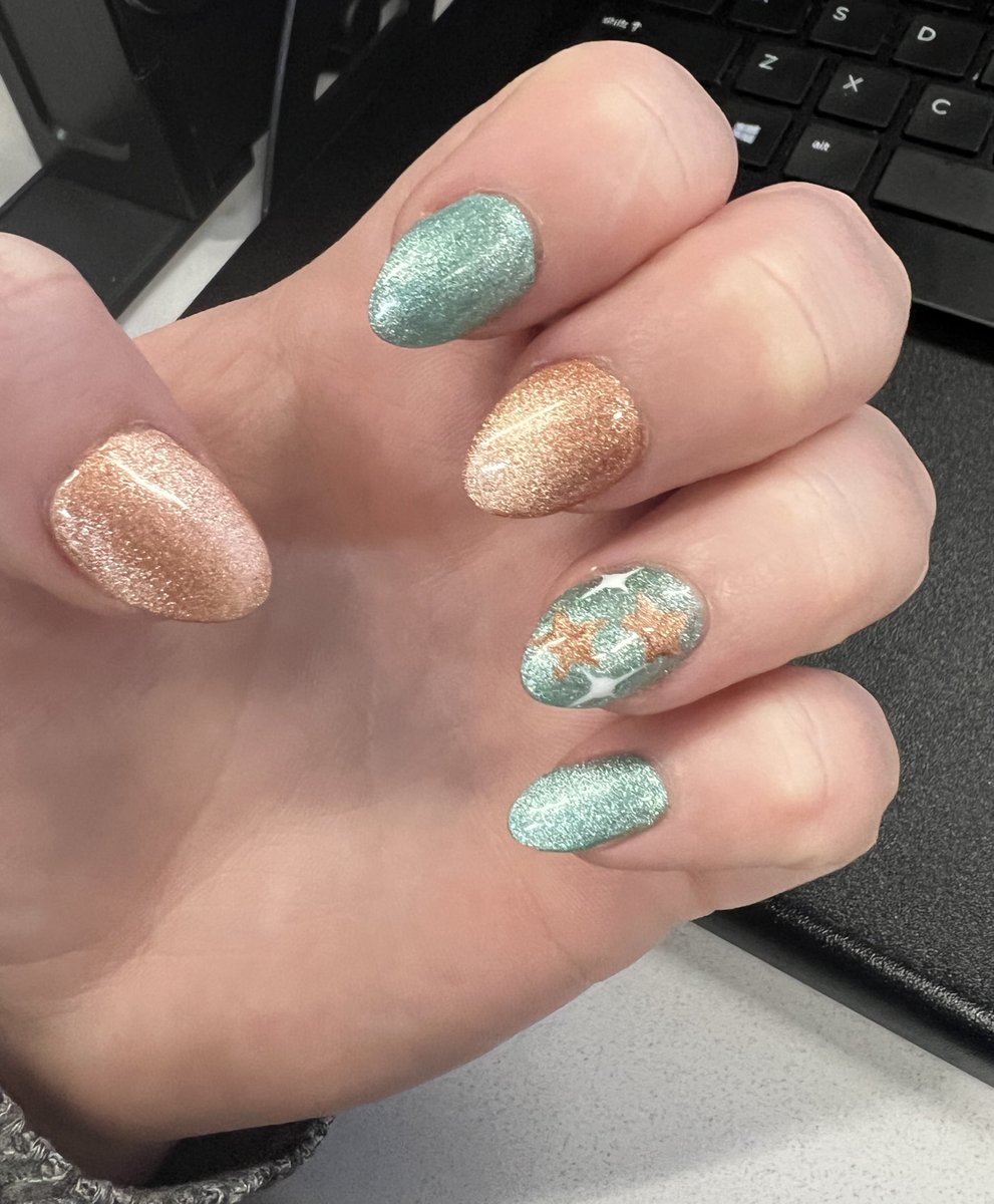 adtrxzx's tweet photo. But now the nails are opalite or however it goes… 🤪 @taylorswift13 @taylornation13 
#TheLifeOfAShowgirl https://t.co/3ELoCrrSez