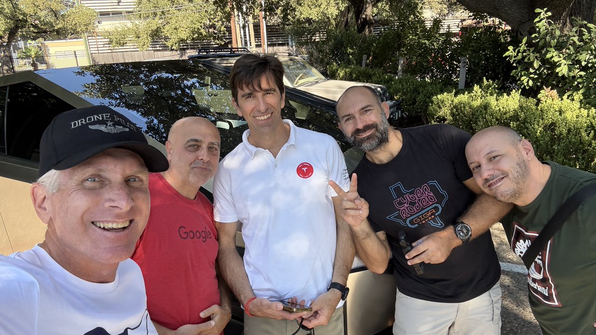 JoeTegtmeyer's tweet photo. More @robotaxi rides with the Italian @Tesla club with big time YouTuber @devix195 filming an episode for his Italian channel! 

Hey @Tesla , they need FSD and Robotaxi in Italy! https://t.co/ssH7e9PhdR