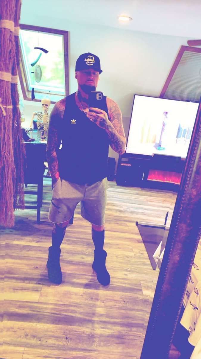 Bryans2323's tweet photo. Beast mode https://t.co/xCsBII3Nnx