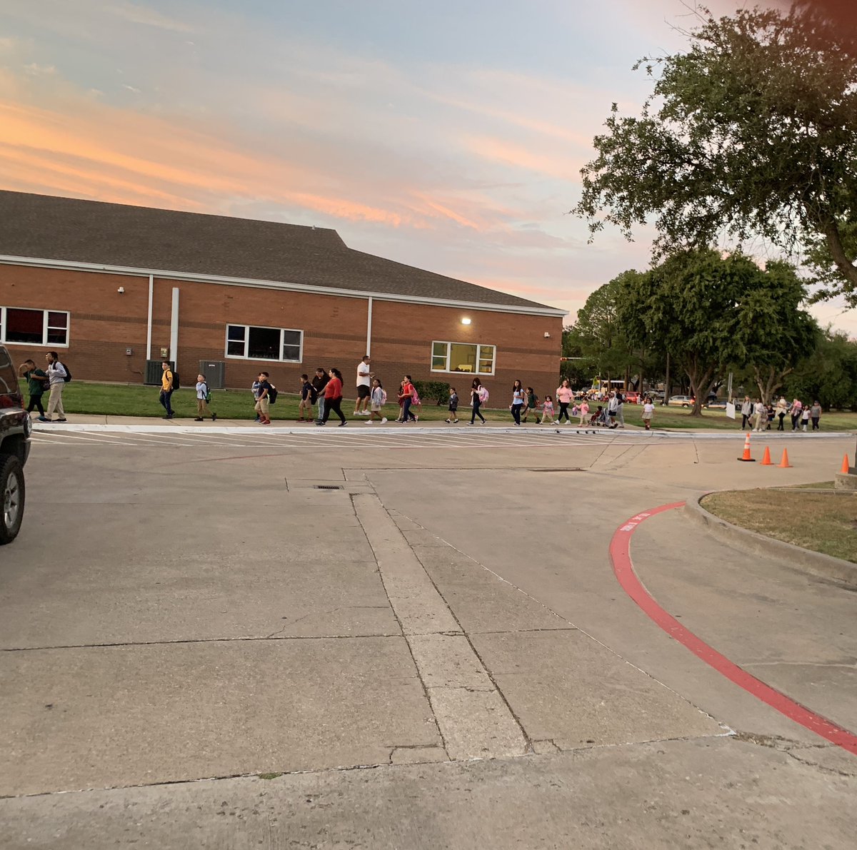 We did it! We walked to school today! Thanks to THE LADY BOBCAT VOLLEYBALL GIRLS, CHEERLEADERS and MASCOT for welcoming our students to school!!