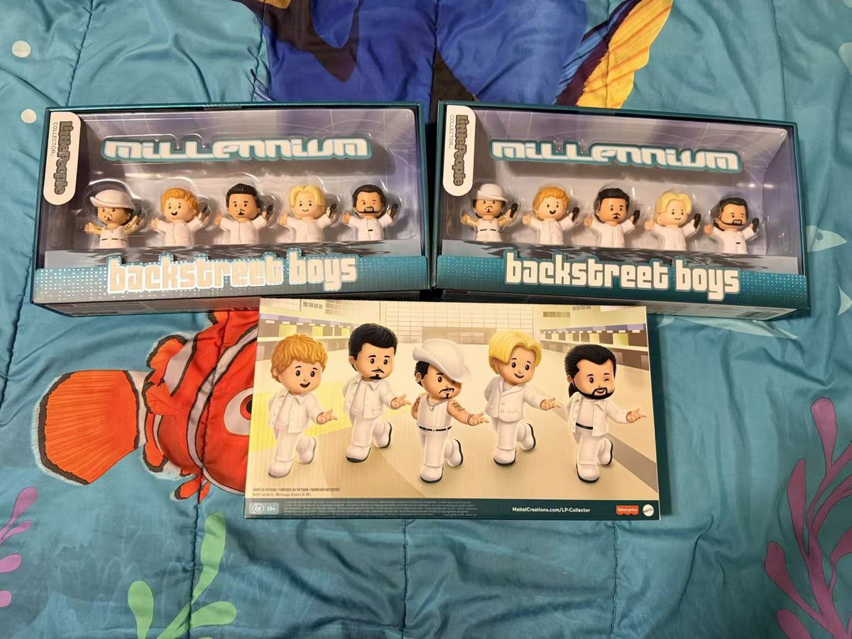 nkaos's tweet photo. Got mine✌🏻😎 @backstreetboys https://t.co/fMTuqf4rTc