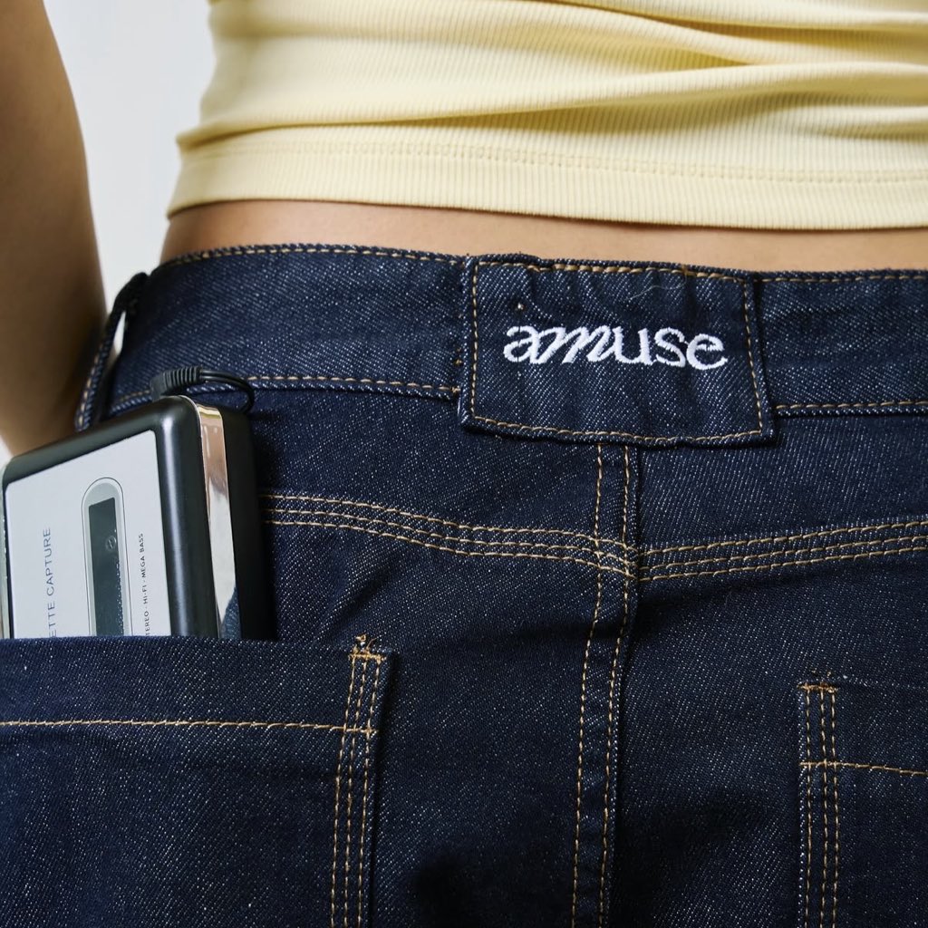 gmcrzsx's tweet photo. New 👖🧵🪡AMUSE BKK - Baggy Jeans กางเกงยีนส์แบ็คกี้เอวต่ำ ทรงหลวมๆ มือ 1 ป้ายห้อย ทรงสวยเท่มาก สี indigoยีนส์เข้ม เอว 25 ยาว 40 🦋 from 690฿ 🪺⭐️ ขอส่งต่อ 380฿ รวมส่งเอกชน #amusebkk #amusebkkส่งต่อ #atipa #promthong #thefreckledmarketส่งต่อ #tgdaco #stylistshop #tresmade #tres https://t.co/ufAGlEBHwY