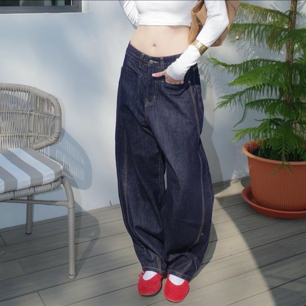 gmcrzsx's tweet photo. New 👖🧵🪡AMUSE BKK - Baggy Jeans กางเกงยีนส์แบ็คกี้เอวต่ำ ทรงหลวมๆ มือ 1 ป้ายห้อย ทรงสวยเท่มาก สี indigoยีนส์เข้ม เอว 25 ยาว 40 🦋 from 690฿ 🪺⭐️ ขอส่งต่อ 380฿ รวมส่งเอกชน #amusebkk #amusebkkส่งต่อ #atipa #promthong #thefreckledmarketส่งต่อ #tgdaco #stylistshop #tresmade #tres https://t.co/ufAGlEBHwY
