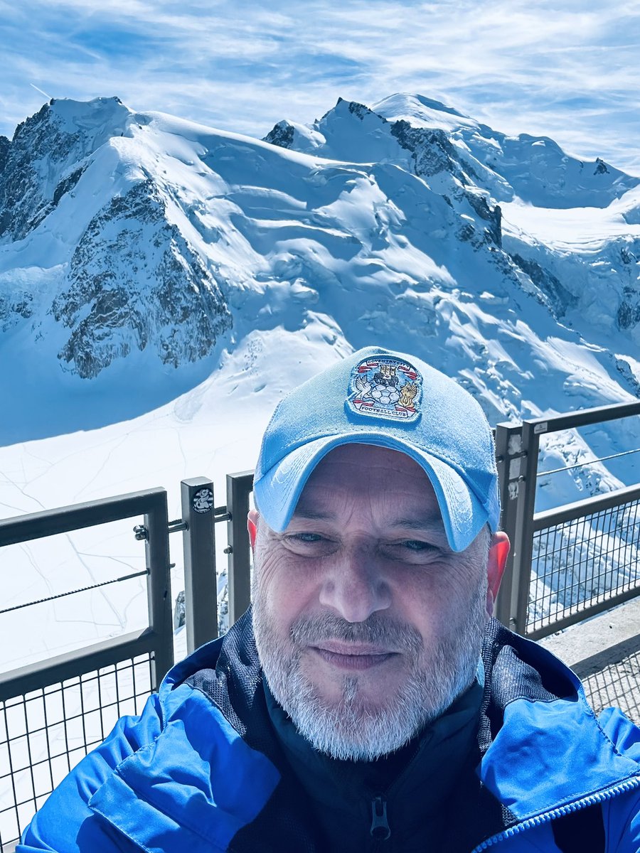 maddoxboychris's tweet photo. 🔝 of the league and at the highest point in Europe a perfect combination 🤩🤩#PUSB https://t.co/2cJA84FXBT