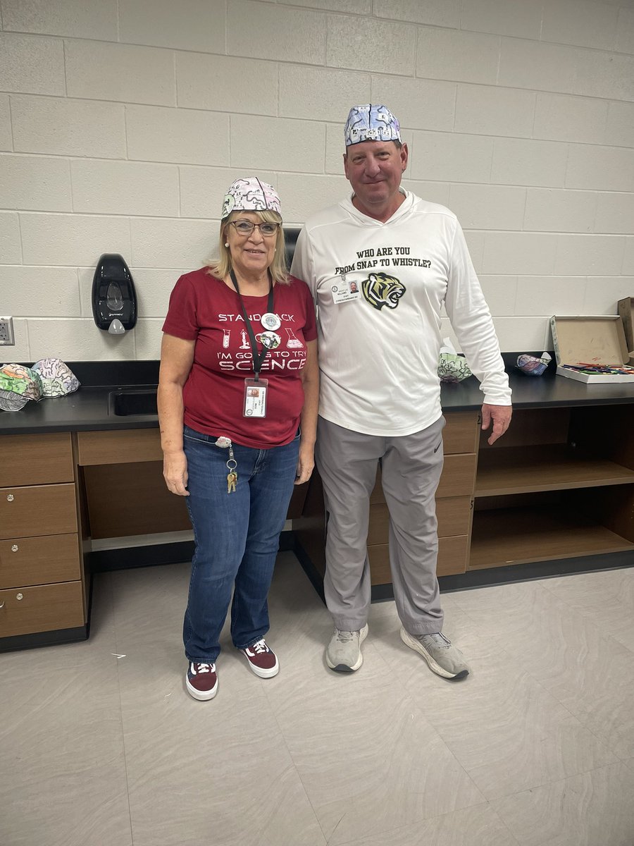 Our #SciPark Anatomy teachers showing off the Brain Hats their students made as an intro to the brain unit <a href="/CypressParkHS/">Cypress Park HS</a>