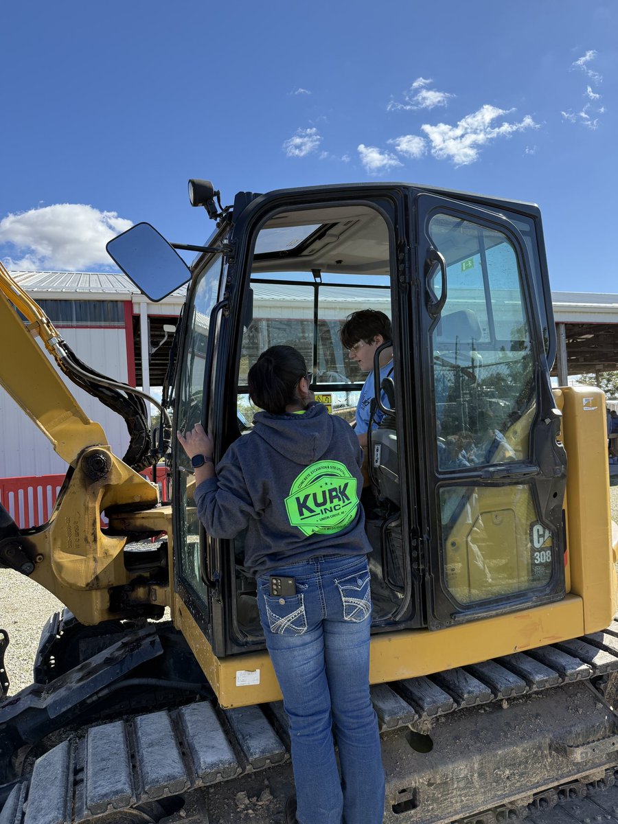 Maggie Simenson tweet media