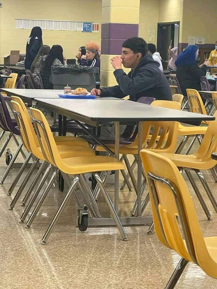 imprawnn's tweet photo. "You friendly asf"
Me in real life https://t.co/pRl9mom2EW