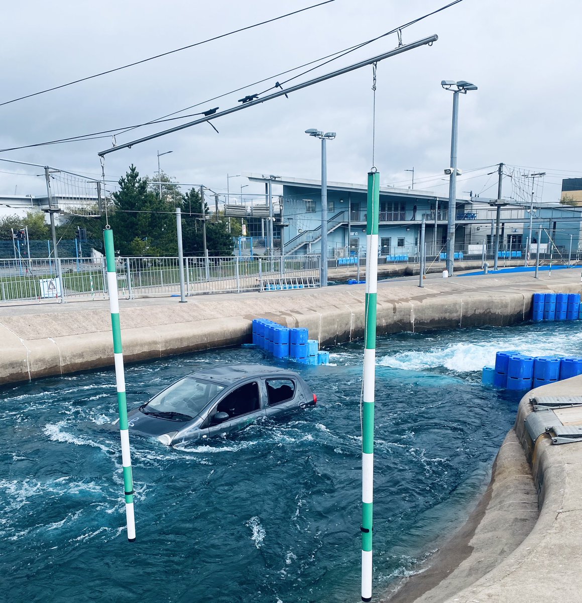 Juggling_Words's tweet image. Overcast meander at one of the marinas in Cardiff Bay. ⛴️ 

Spotted a local Fire &amp;amp; Rescue team practise saving a ‘drowning’ person in distress &amp;amp; a flooded car ‘crashed’ into the White Water Centre. 🌊 

Looked out for Dexter’s Slice of Life…🩸 

#ADayInTheLife #RandomShots 📸