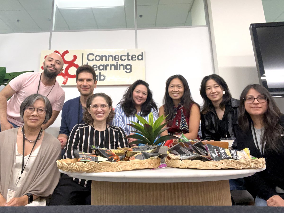 TheCLAlliance's tweet image. 🌟 CLL&apos;s Oct 5&apos;s #ConnectedLearning2025 In-Person event. Thrilled to feature 9 showcases and 6 research papers from our community! Connected with folks at NYU, UC Berkeley, USU, and MIT and viewed the keynotes + plenaries.

📸 Thanks to Julie Herrick and @mizuko for the photos!