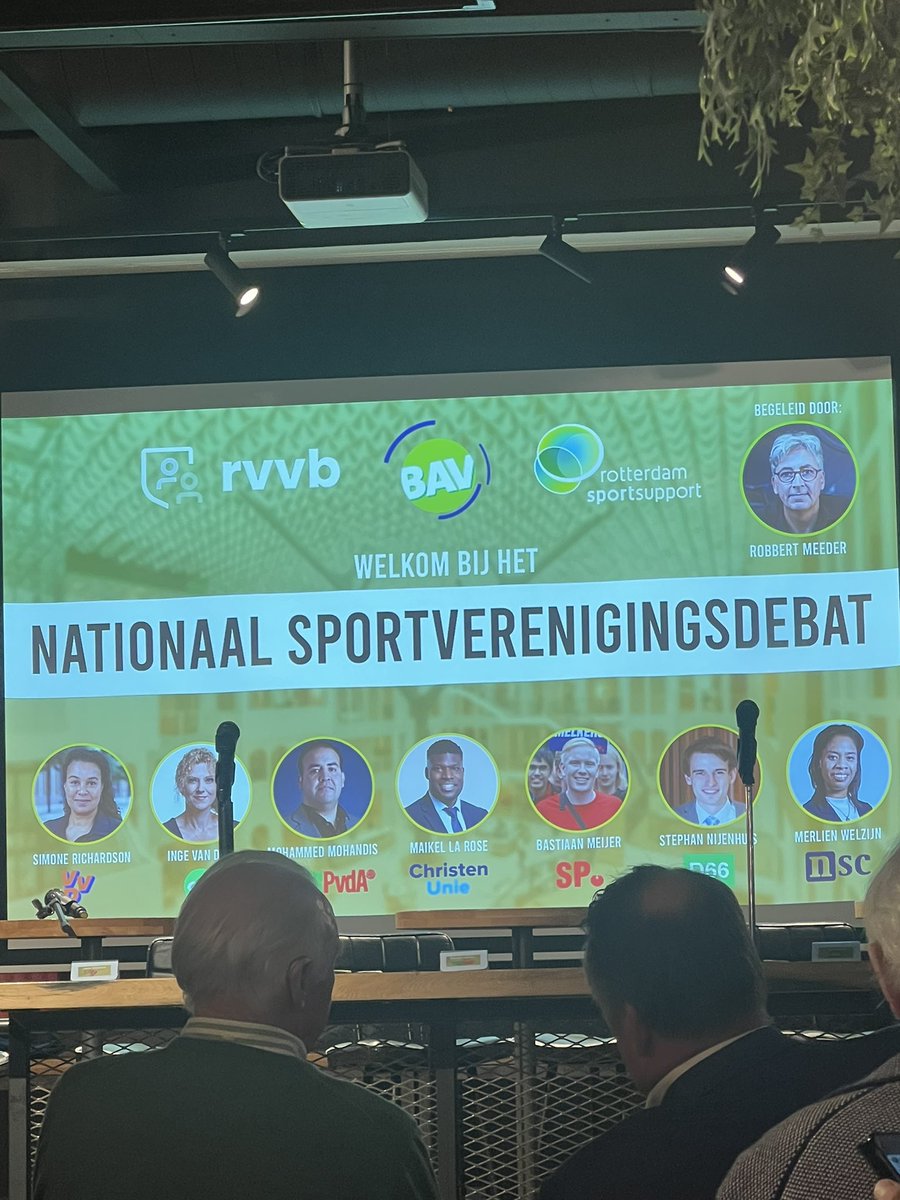 SKVRid's tweet photo. Vanuit het congres van Centrum Veilige Sport Nederland op Papendal rechtstreeks door naar het Nationale Sportverenigingsdebat. Een hele belangrijke sportdag dus! #veiligesport #sterkeverenigingen #socialeveiligheid https://t.co/WL4JyRWoMd
