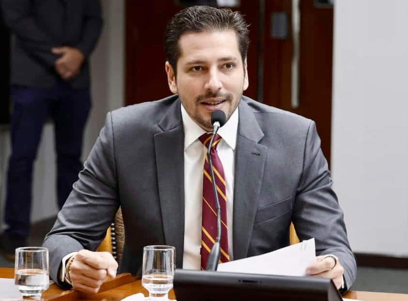 LDO 2026: Deputado <a href="/olyntho/">Olyntho Neto</a> apresenta emendas que garantem recursos para investimentos em todo o Tocantins. redeto.com.br/noticia/41022