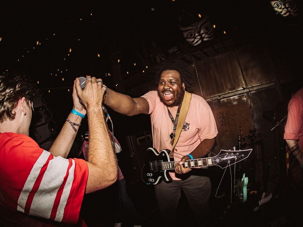 LoogieTanuki tweet media