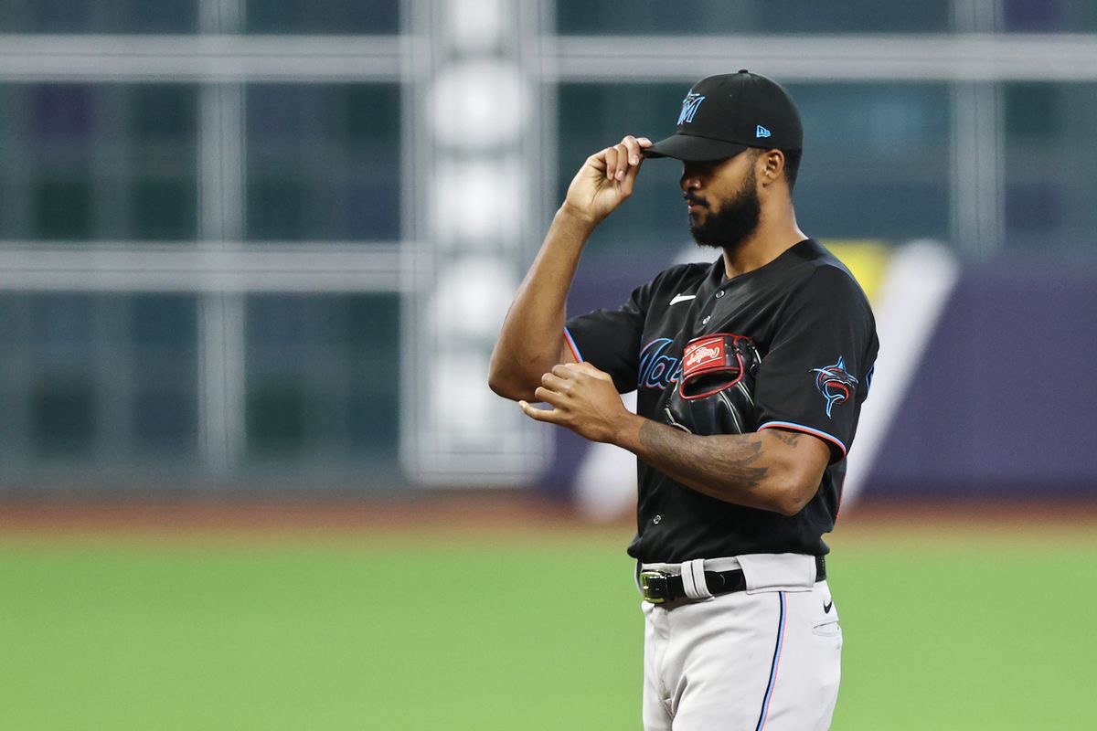 SleeperMets's tweet photo. Who would you trade to acquire Marlins SP Sandy Alcantara 🤔⁉️ https://t.co/uovzkpnRRX