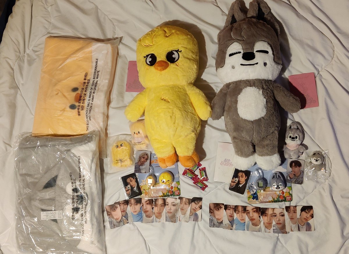 Pandi4_'s tweet photo. Thank you so much (again) @vipbaepsaesales, you're a life saver to us 🖤💛
#vipbaepsaesales https://t.co/2HMnJegwiT
