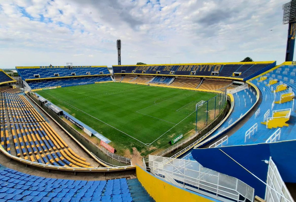 juheljoa's tweet photo. #Belgrano 🏴‍☠️|‼️ Desde #Argentinosjrs cuentan que es casi un hecho, que #Belgrano juegue la semifinal de #CopaArgentina en el Estadio Gigante de Arroyito.

📆 En principio, sería el JUEVES
23/10 a las 21 hs.

⌛️ Resta que se haga oficial. https://t.co/th9eUhebMY
