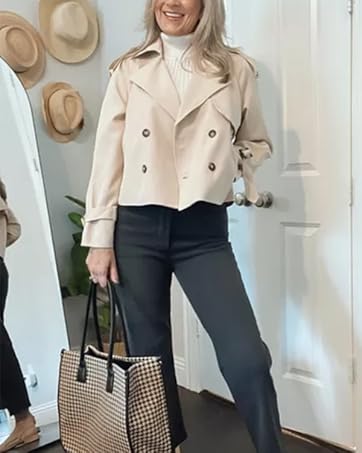 IslaLucy1998's tweet image. Link: amzn.to/4q2xOg9
Saodimallsu Women Crop Double Breasted Trench Coat – a chic cropped jacket with a modern twist!Featuring a double-breasted front, raglan sleeves, and 
#Saodimallsu #TrenchCoat #CroppedJacket #WomenFashion #OfficeStyle #WorkwearChic #StreetStyle #OOTD