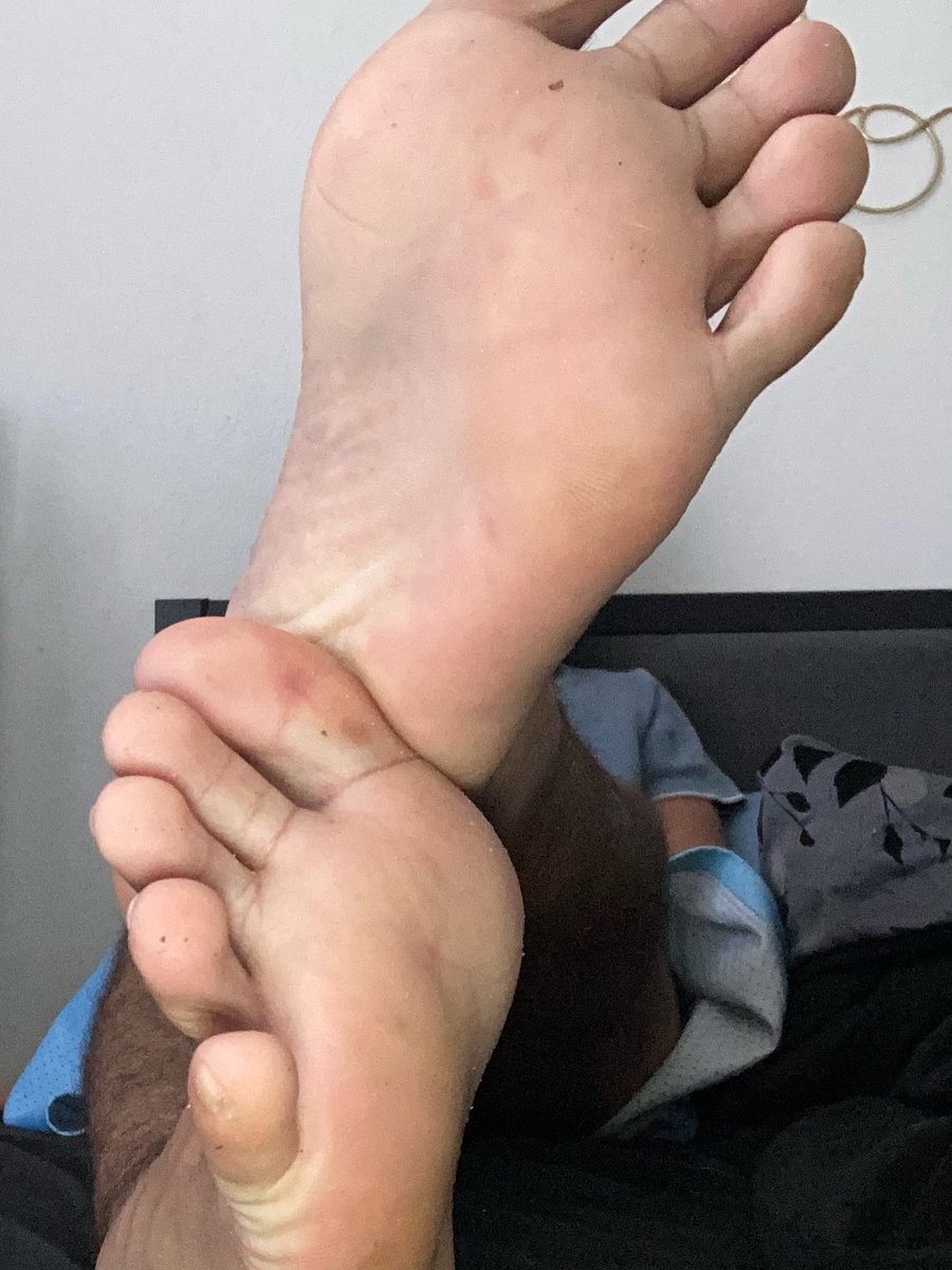 CASHGODAMUN's tweet photo. Showing off my perfection per usual. https://t.co/xFTL9iLzjK