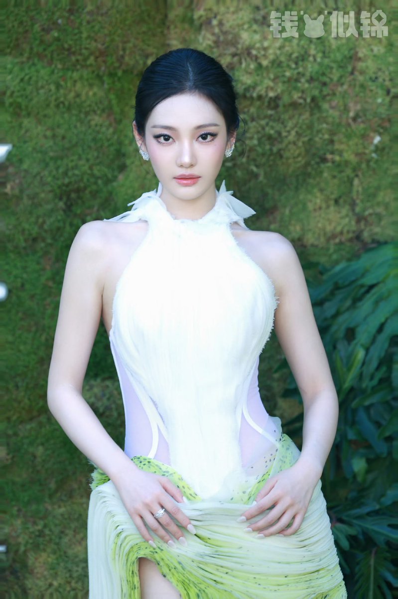aureabbit_1023's tweet photo. NINGNING——250606 VOGUE vacation
#ningning #宁宁 #宁艺卓 #寧藝卓 #寧寧 #닝닝 #aespa #NINGNING https://t.co/MeSgQb3p7G