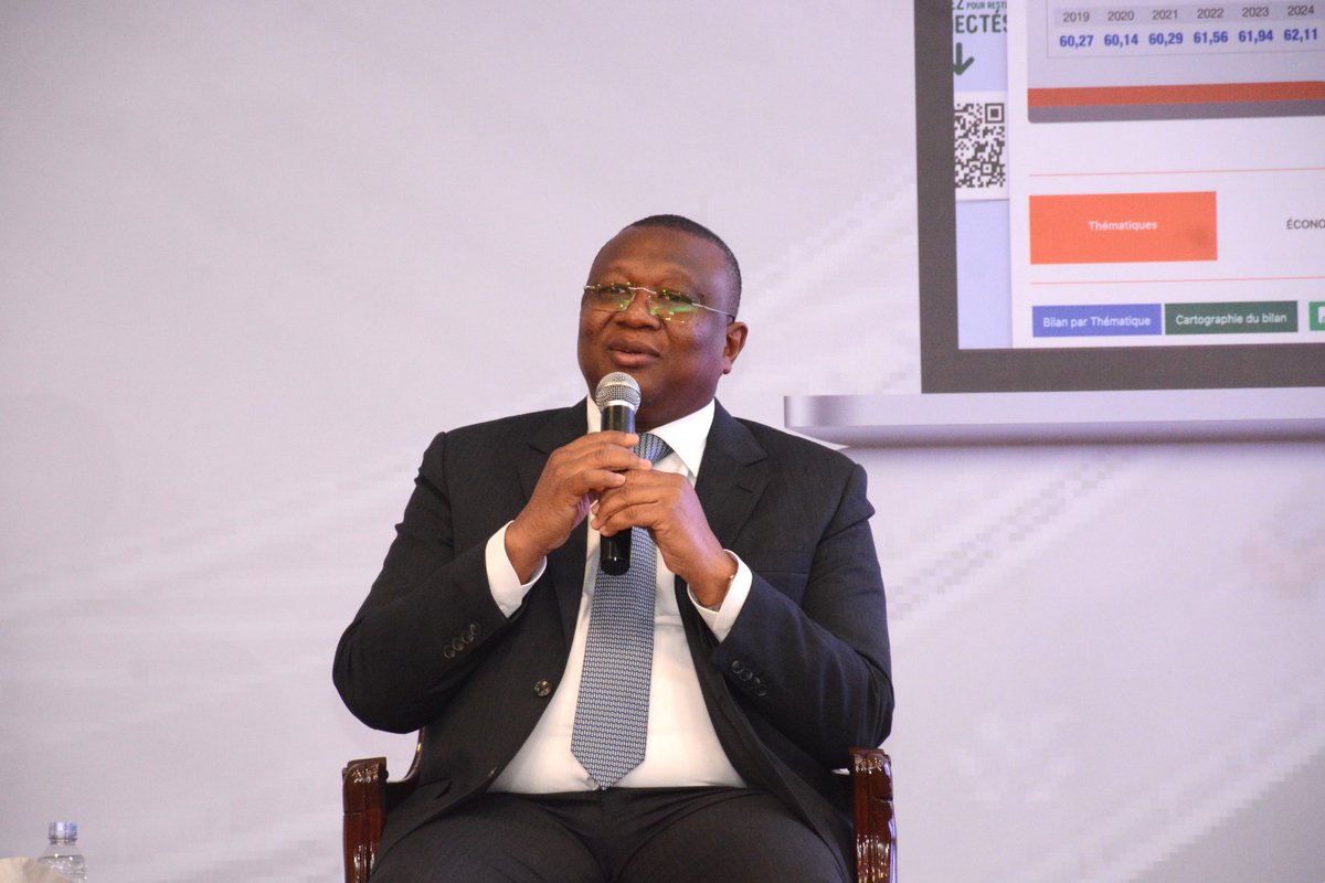 MINCOM_CI's tweet image. 🇨🇮 Le bilan de la gouvernance 2011–2025 du Président Alassane Ouattara a été présenté ce jour, avec le lancement du site officiel 👉 bilan.gouv.ci.
Un outil de transparence et de redevabilité au service des citoyens.
#GouvCI #CommunicationCI #CIV