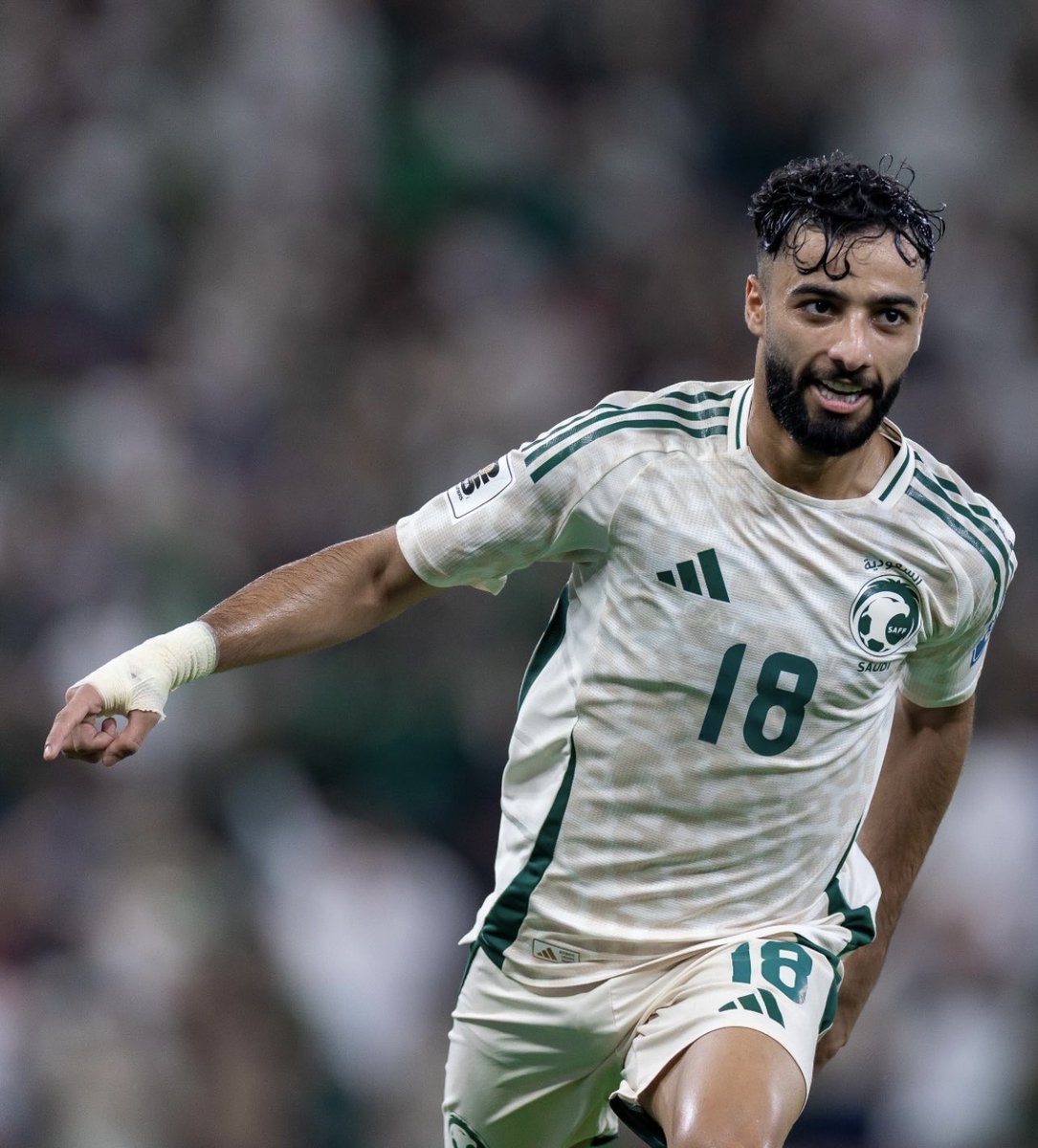 يا اخضر معاك الله 🇸🇦 حطه لعييييب ياصالح 💪🏾
#السعودية_اندونيسيا