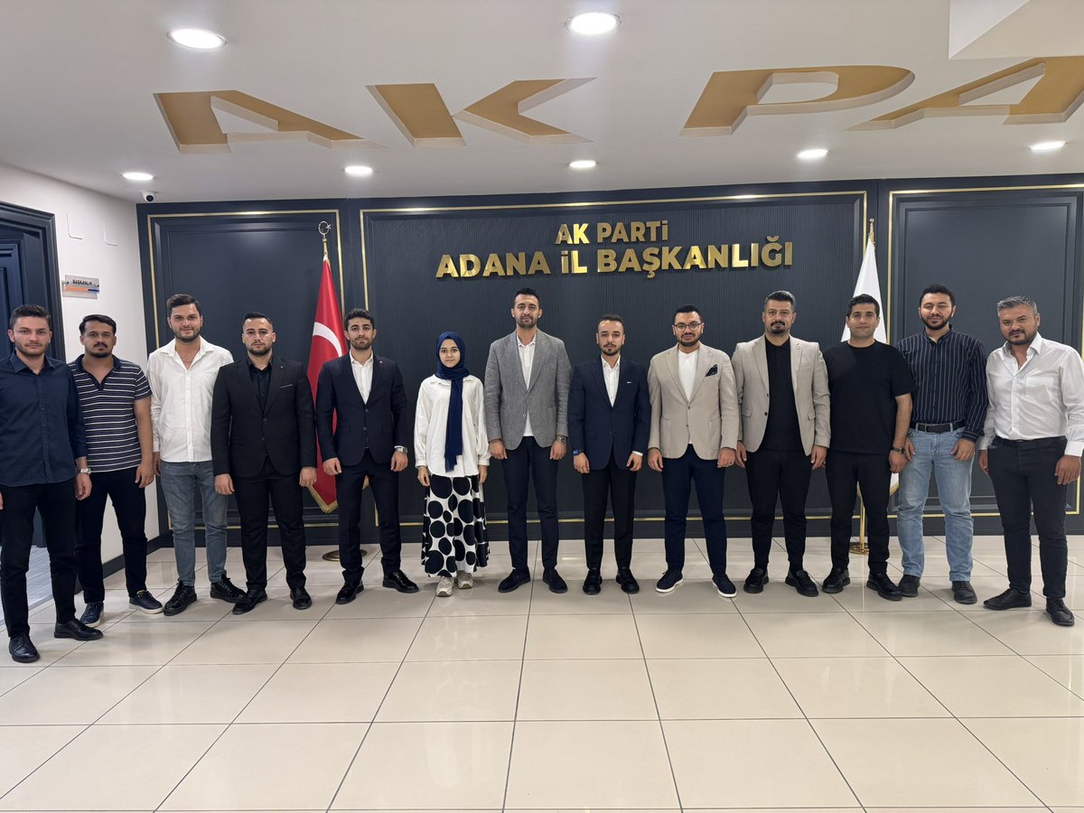 Yusuf ÖZDEMİR (@yusuffzdmr) on Twitter photo 📍 AK Parti Adana İl Başkanlığı
Yüreğir Belediye Meclis Üyemiz Sn. <a href="/HallDurmus/">Halil Durmuş</a> , Çukurova Belediye Meclis Üyemiz Sn. <a href="/EkremmBuluutt/">Ekrem Bulut 🇹🇷</a> , Önceki Dönem İl Başkan Yardımcılarımız Sn. <a href="/Hasandayan01/">Hasan DAYAN 🇹🇷</a> ve Sn. <a href="/ugur01cetin/">Uğur Çetin</a> ‘i İl Binamızda ağırladık.
Nazik ziyaretlerinden ötürü teşekkür 📍 AK Parti Adana İl Başkanlığı
Yüreğir Belediye Meclis Üyemiz Sn. <a href="/HallDurmus/">Halil Durmuş</a> , Çukurova Belediye Meclis Üyemiz Sn. <a href="/EkremmBuluutt/">Ekrem Bulut 🇹🇷</a> , Önceki Dönem İl Başkan Yardımcılarımız Sn. <a href="/Hasandayan01/">Hasan DAYAN 🇹🇷</a> ve Sn. <a href="/ugur01cetin/">Uğur Çetin</a> ‘i İl Binamızda ağırladık.
Nazik ziyaretlerinden ötürü teşekkür