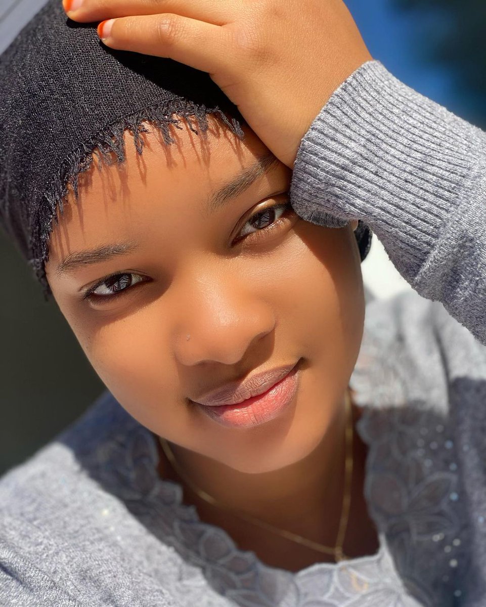 _Ziyah__'s tweet image. Can we chat on Whatsapp, say hi I send you my number?❤️