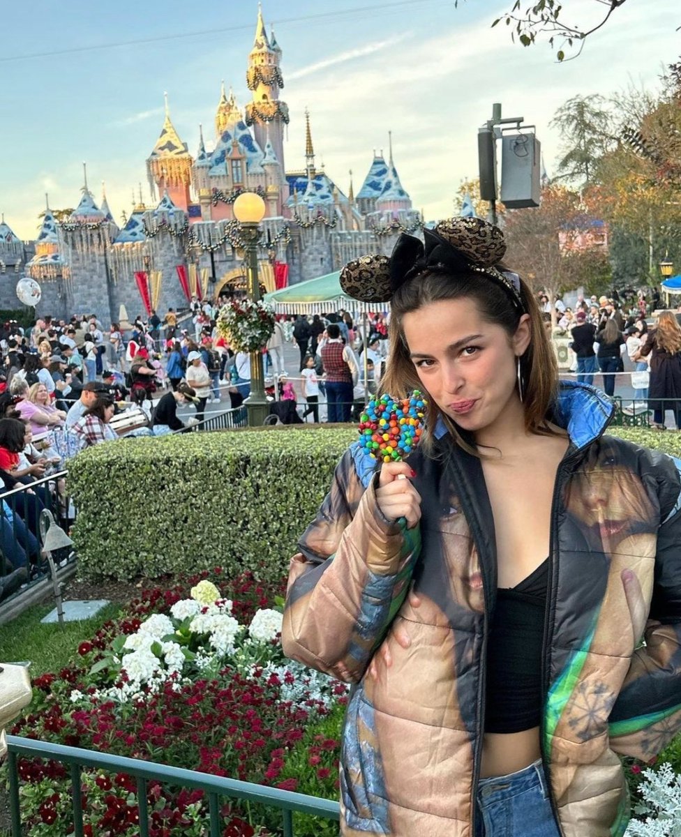 ratitootie's tweet photo. @foodjars 2022 perhaps the Arca streams, Bjork jacket and SOPHIE jumper were turning points https://t.co/D6uN8AVl3i