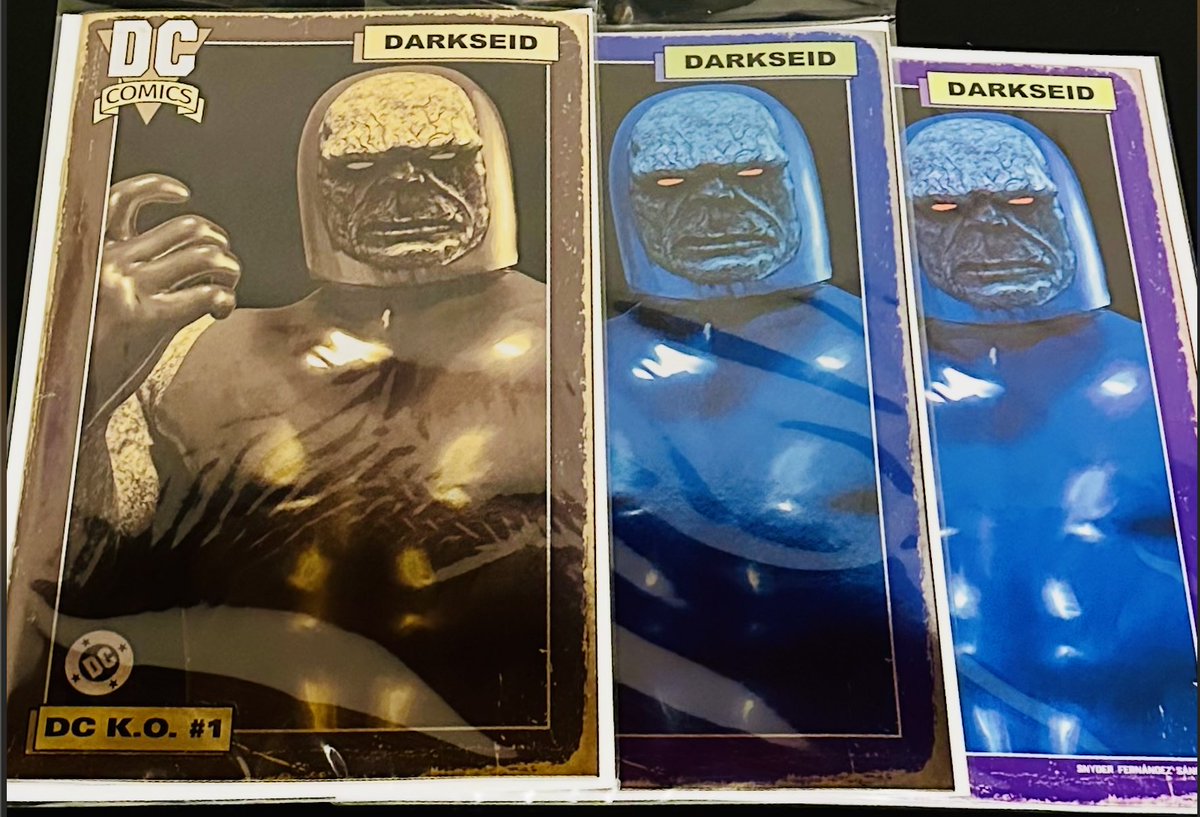MachewsComics's tweet photo. The full #pullbox for today....I guess I did do some pre-orders lol....I feel like all 3 need to get signed and graded.....#DCKO #DCComics #MarkSpears
FYI: Had no clue the wrap arounds were 25$ per....but glad they are not extra jumbo or something like that... https://t.co/O9PVG5pRu2