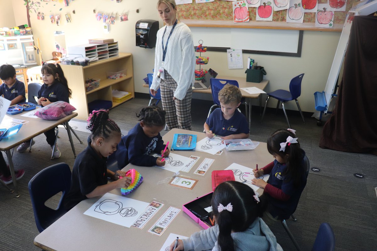 FrontierSchools's tweet image. Storytime with Ms. Katelyn! 📚✨ 

Our #FSIElementary Pre-K students explored new stories, shared their favorite parts, and sparked a love for reading! ❤️ 

#LoveReading #PreKFun